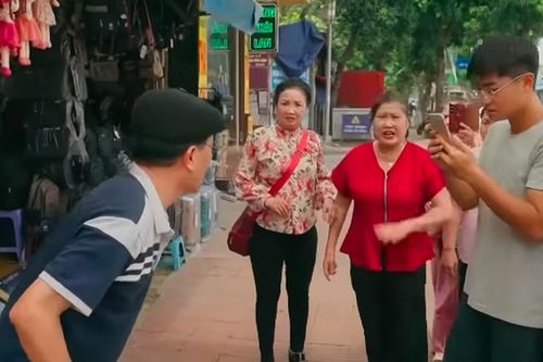 Đào điêu đứng vì bị ông Ba livestream tung tin bôi nhọ đời tư