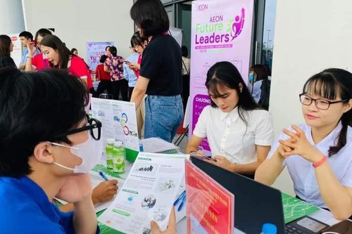 Lương tối thiểu vùng tăng là cơ sở để người lao động thỏa thuận mức thu nhập cao hơn