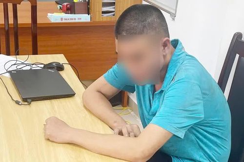 Người đàn ông có hành vi chưa đẹp tại miếu Bản Thổ bị mắc bệnh tâm thần