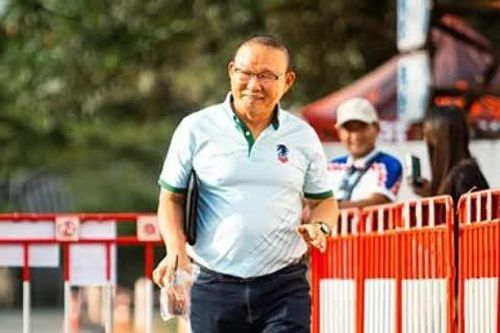 HLV Park Hang-seo xin lỗi sau phát ngôn gây tranh cãi về bóng đá Thái Lan