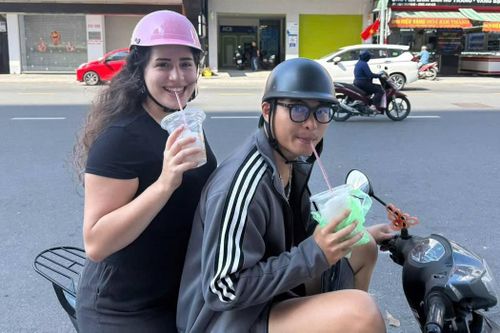 Cô gái Italy yêu chàng trai Hà Giang sau 1 tuần quen