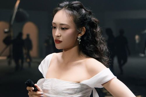 Vũ công Kim Anh bị loại sau lùm xùm ở Anh trai vượt ngàn chông gai