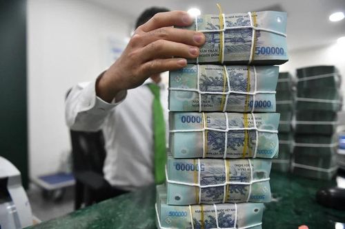 Tiền gửi người dân ở ngân hàng vượt 11,2 triệu tỷ