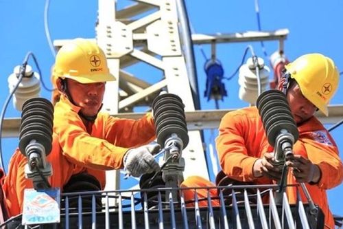 EVN lãi hơn 12.000 tỷ đồng trong 8 tháng: Giá điện có được giảm?