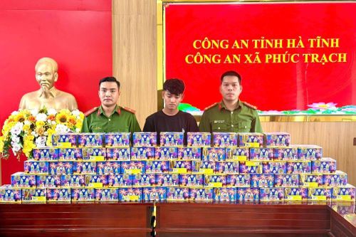 Bắt đối tượng chở pháo nổ từ Quảng Trị ra Hà Tĩnh