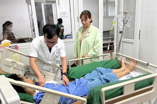 45 phút cấp cứu và gần một tháng can thiệp ECMO cứu nam sinh 17 tuổi