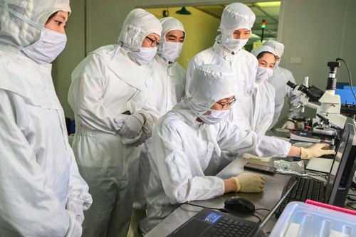 Phát triển hệ thống phòng thí nghiệm trọng điểm quốc gia, tập trung cho công nghệ chiến lược