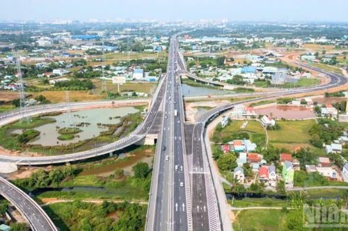 Cao tốc Bến Lức-Long Thành sẽ củng cố kết nối công nghiệp và logistics vùng kinh tế trọng điểm phía nam