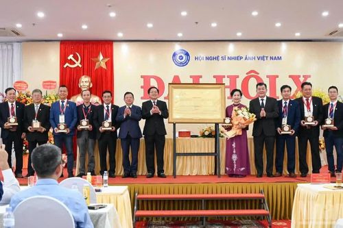 Phát huy truyền thống, đổi mới sáng tạo để phát triển toàn diện và hội nhập