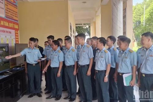 Xây dựng Trung đoàn Tên lửa 282 cách mạng, chính quy, tinh nhuệ, hiện đại