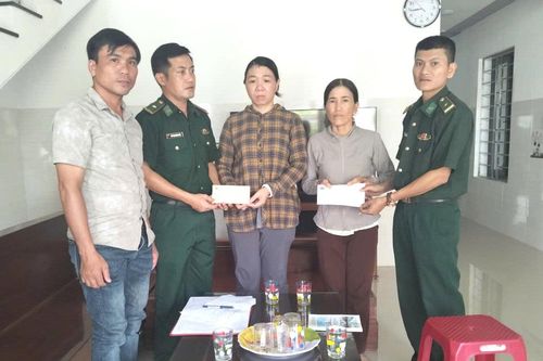 Bộ đội Biên phòng TP Đà Nẵng trao hỗ trợ cho thân nhân 18 thuyền viên tàu cá QNa 90859-TS