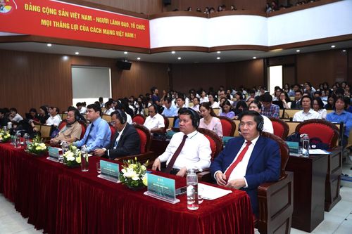 Thúc đẩy kinh tế tư nhân phát triển nhanh và bền vững