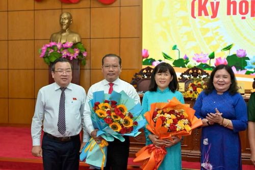 Phê chuẩn kết quả bầu, miễn nhiệm Phó chủ tịch UBND tỉnh Tây Ninh