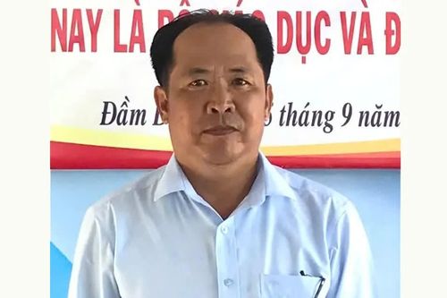 Thầy giáo trả lại 1,6 tỷ đồng cho người chuyển nhầm