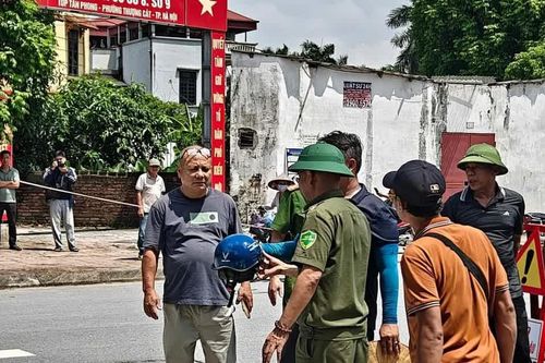 Đã tìm thấy thi thể nghi nam sinh mất tích khi đi qua điểm ngập ở Hà Nội