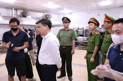 Hà Nội lập 4 đoàn kiểm tra bữa ăn bán trú tại trường học