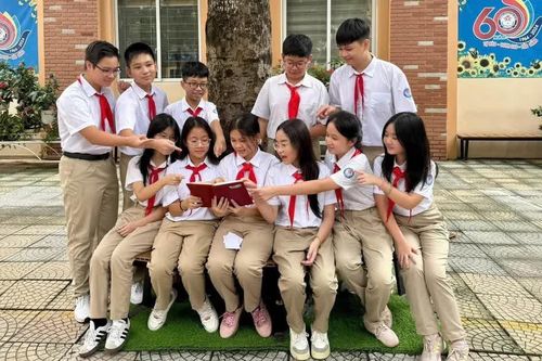 Tạo môi trường cởi mở để học sinh làm chủ tiếng Anh