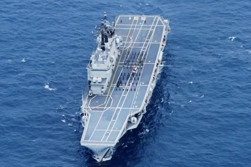 Indonesia tiếp nhận tàu sân bay đầu tiên