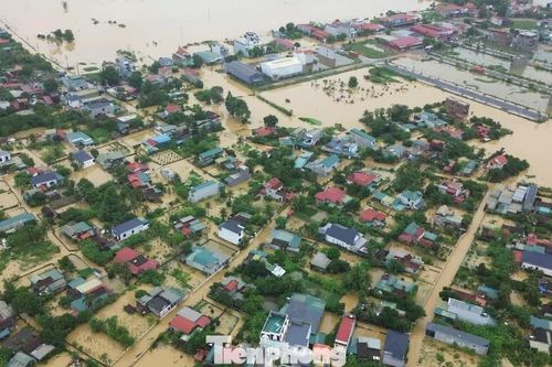 Hình ảnh hơn 8.400 hộ dân ngập trong lũ