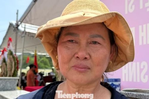 Con gái liệt sĩ bật khóc: 'Sau 56 năm, con không còn tìm cha trong vô vọng nữa'
