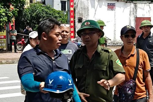 Tìm thấy thi thể nghi là nam sinh mất tích khi đi qua đường ngập ở Hà Nội