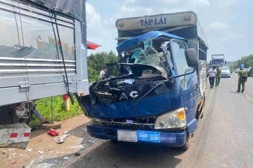 TIN NHANH: Xe tập lái gây tai nạn, giáo viên tử vong: Vấn đề pháp lý cần làm rõ