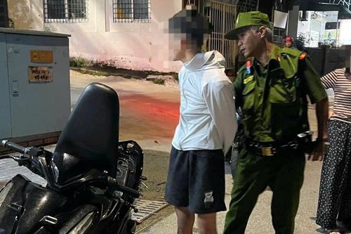 Thiếu niên 16 tuổi mang kiếm đi 'giải quyết mâu thuẫn'
