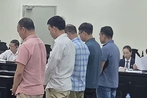 Hai thuyền trưởng tham ô tiền tỷ từ việc bán dầu