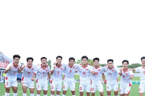 Thắng U23 Philipines, U23 Việt Nam 'sáng cửa' vào tứ kết