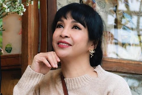 Hoa hậu Điện ảnh Hương Giang đơn thân hơn 20 năm, xúc động vì câu nói của con trai