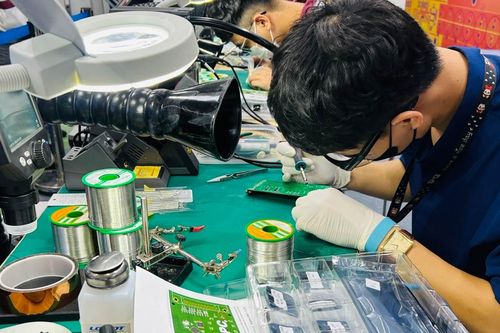Xây dựng hệ tri thức doanh nghiệp