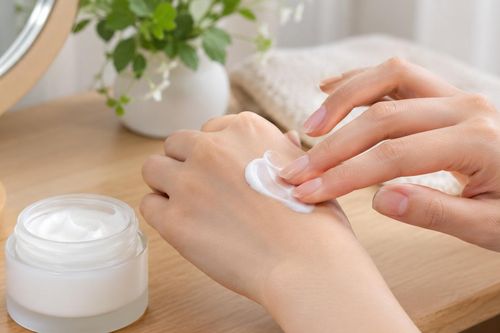 Thu hồi, tiêu hủy 3 lô mỹ phẩm chăm sóc tóc, dưỡng da nhập khẩu