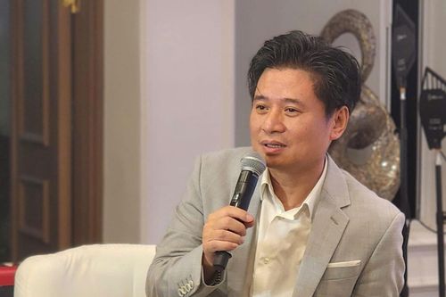 NSND Tấn Minh: 'Không cần làm Jazz giống New York, Paris, Jazz Hà Nội phải khác'