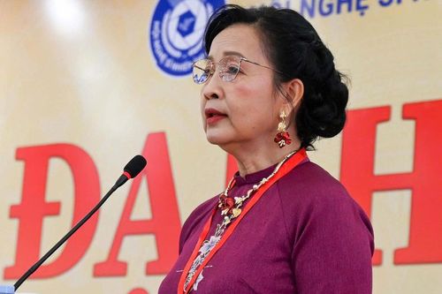 Nghệ sĩ Thu Đông tái đắc cử Chủ tịch Hội Nghệ sĩ nhiếp ảnh Việt Nam