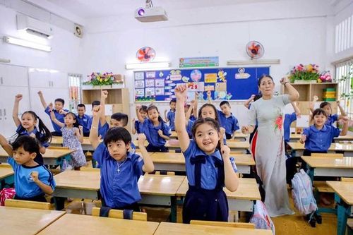 TP Hồ Chí Minh ban hành mức trần 22 khoản thu dịch vụ trường công năm học 2026 - 2027