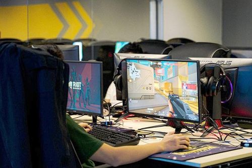 Lâm Đồng: Từ ngày 20/9, đại lý Internet chỉ được hoạt động từ 8h đến 22h