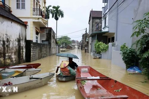 Hà Nội: Nước sông Bùi dâng cao, xã Trần Phú di dời 145 hộ dân đến nơi an toàn