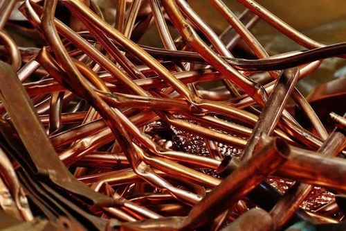 Giá đồng áp sát giá nickel do nhu cầu từ AI và xe điện
