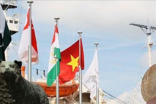 Quốc kỳ Việt Nam tung bay tại ASIAD 2026