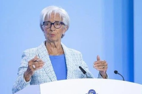 Chủ tịch ECB: Lãi suất không nhất thiết tăng theo giá năng lượng