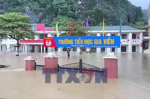 Bảo đảm an toàn cho học sinh trong mùa mưa lũ