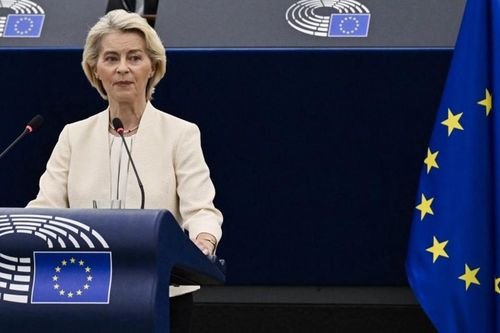 EU phân bổ 3,3 tỷ euro cho Ukraine mua UAV và tên lửa