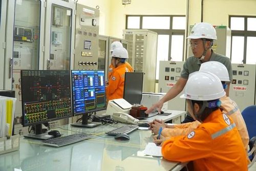 Triển khai đầu tư hệ thống pin lưu trữ năng lượng tại 83 trạm biến áp
