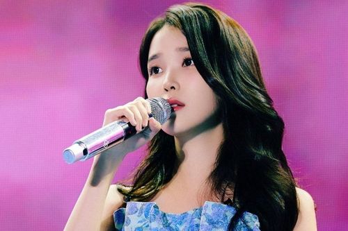 IU kỷ niệm 18 năm debut bằng món quà đặc biệt