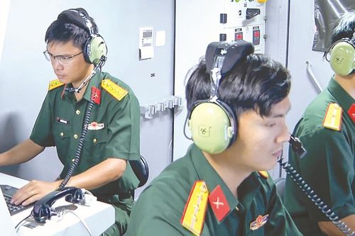 Thầm lặng 'gác sóng' trong kỷ nguyên số