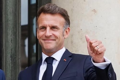 Tổng thống Pháp Macron họp về tình hình quốc tế