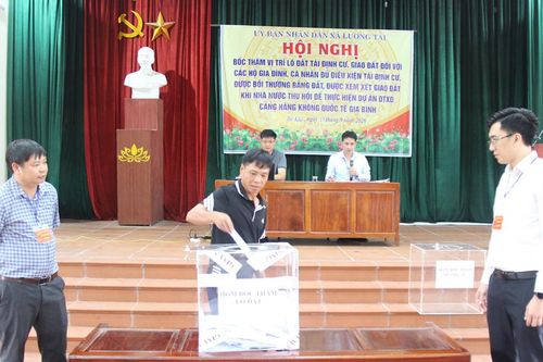 Bắc Ninh: Bốc thăm 158 lô đất tái định cư, giao đất dự án sân bay Gia Bình