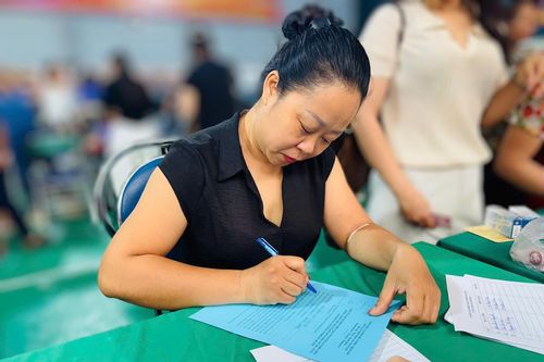 Xã Sam Mứn tiếp nhận 202 đơn vị máu tình nguyện