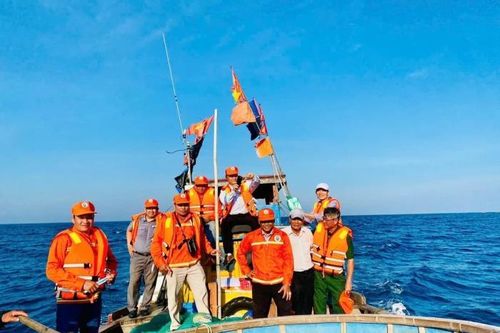 Trao quyền cho cộng đồng giữ gìn nguồn lợi biển