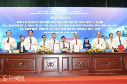 Đẩy mạnh liên kết phát triển giữa Thành phố Hồ Chí Minh với các tỉnh, thành vùng Đông Nam Bộ và đồng bằng sông Cửu Long